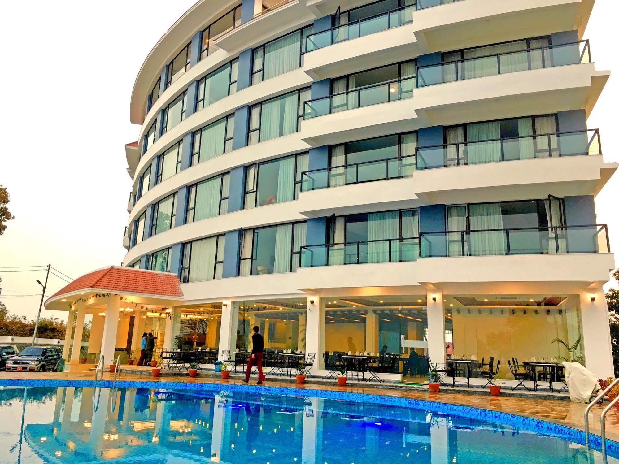 Himalayan Front Hotel By Kgh Group Pokhara Buitenkant foto